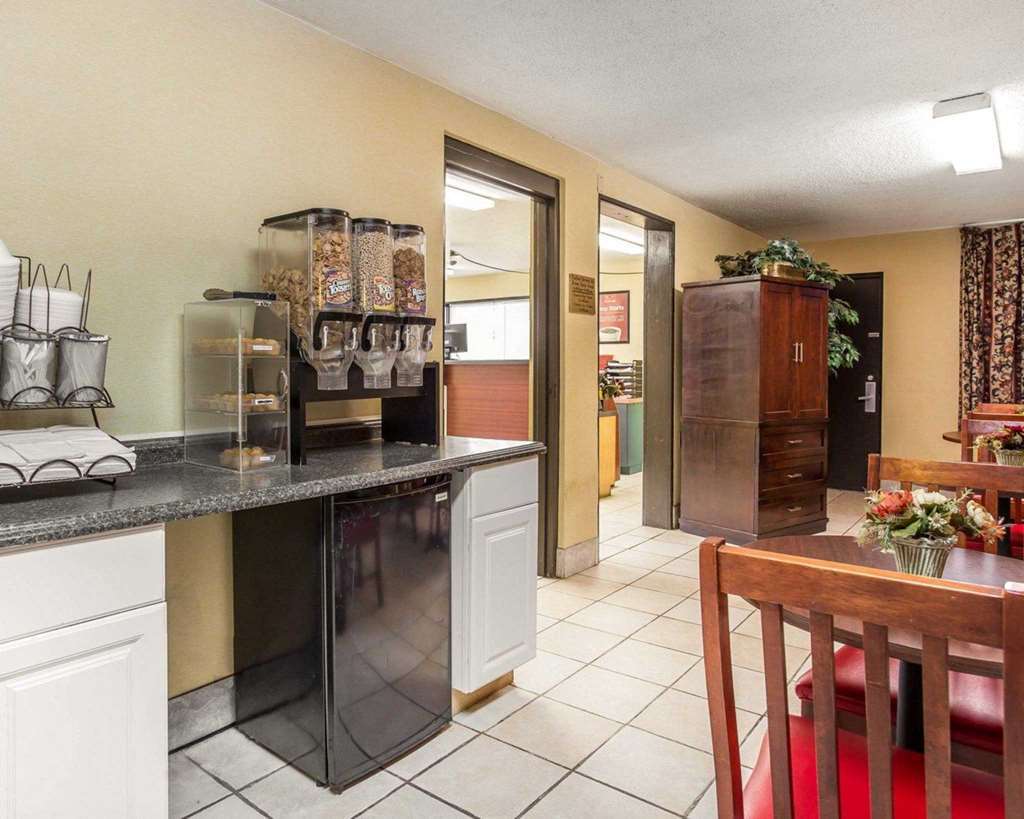 Econo Lodge Richburg Ресторан фото